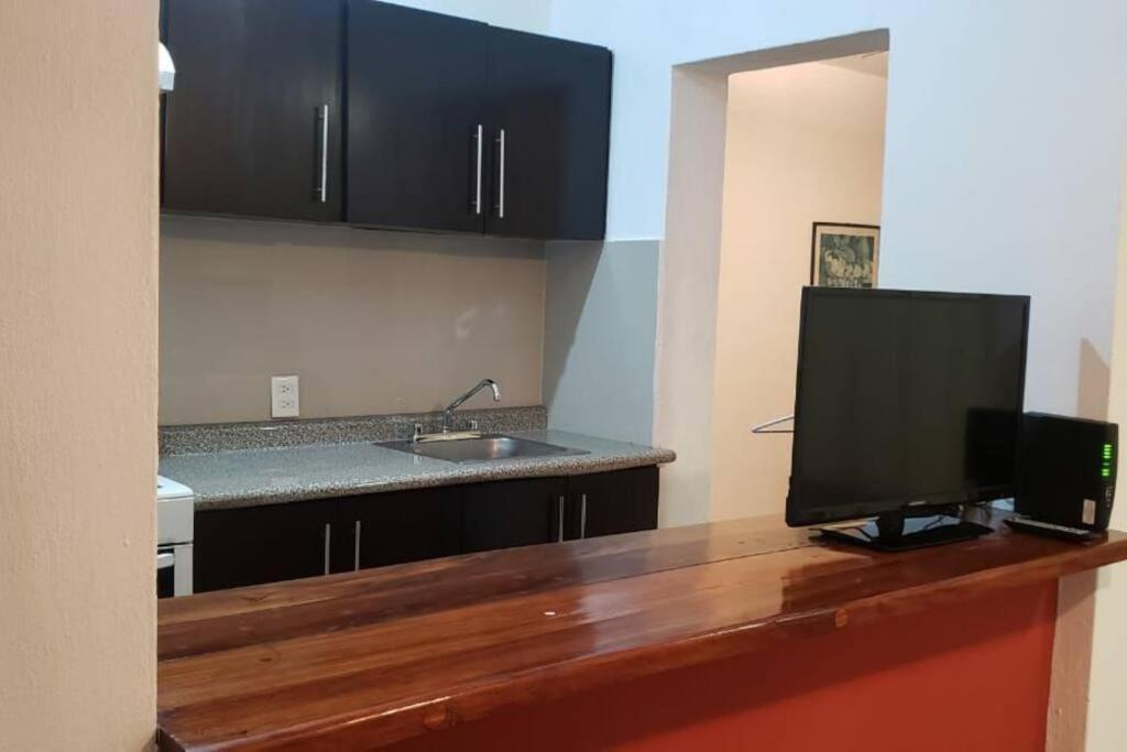 Magnifico Departamento, Cocina Equipada, 2 Recamaras 2 Banos , Hasta 6 Personas, 3 Albercas, Playa A 50 Mts Wifi, Aire Acondicionado Apartment Manzanillo Luaran gambar